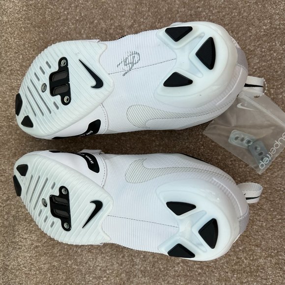 Nike Cycling Shoes - Picture 2 of 4